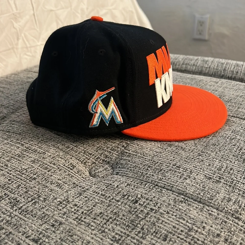 Nike Miami Marlins “Miami Knows” Snapback hat. - Picture 2 of 3